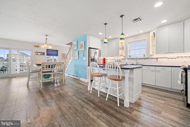 128 S LONGBOAT DR, Tuckerton, NJ 08087