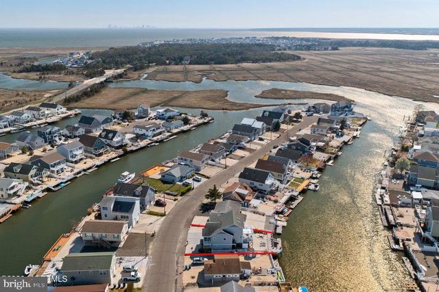 128 S LONGBOAT DR, Tuckerton, NJ 08087