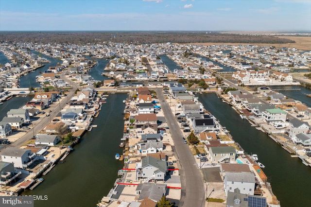 128 S LONGBOAT DR, Tuckerton, NJ 08087