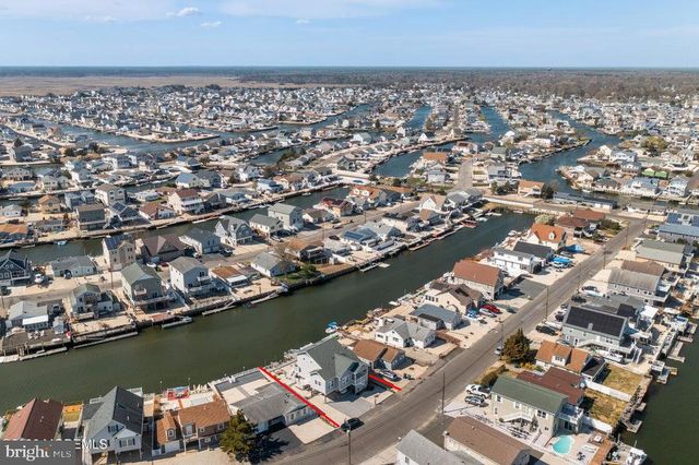 128 S LONGBOAT DR, Tuckerton, NJ 08087