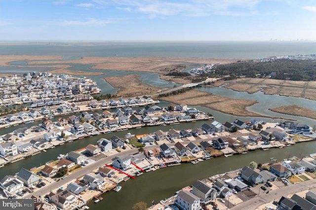 128 S LONGBOAT DR, Tuckerton, NJ 08087