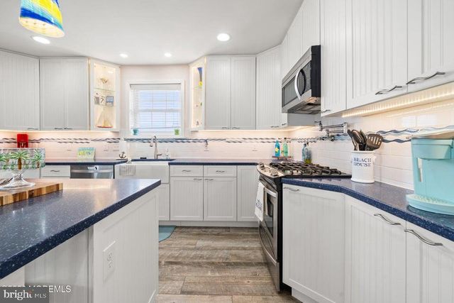 128 S LONGBOAT DR, Tuckerton, NJ 08087