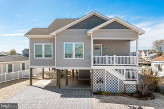 128 S LONGBOAT DR, Tuckerton, NJ 08087