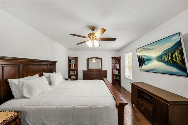 2320 Brownstone Court NE, Marietta, GA 30062