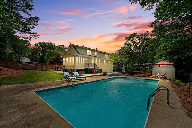 2320 Brownstone Court NE, Marietta, GA 30062