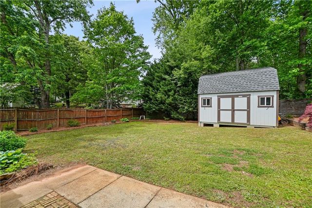 2320 Brownstone Court NE, Marietta, GA 30062