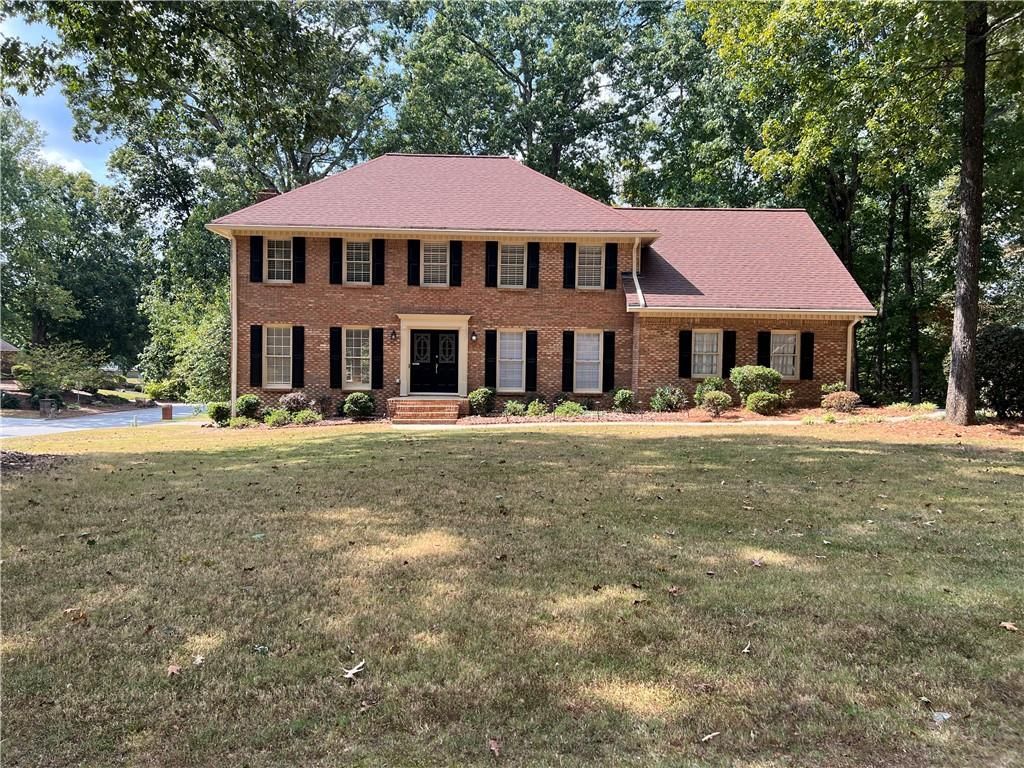 100 Saddle Creek Court, Roswell, GA 30076
