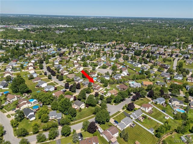 5 Quail Hollow, Lancaster, NY 14086