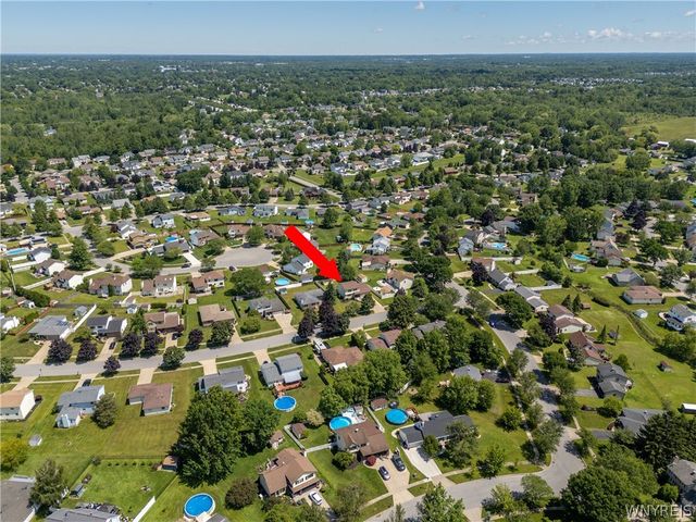 5 Quail Hollow, Lancaster, NY 14086