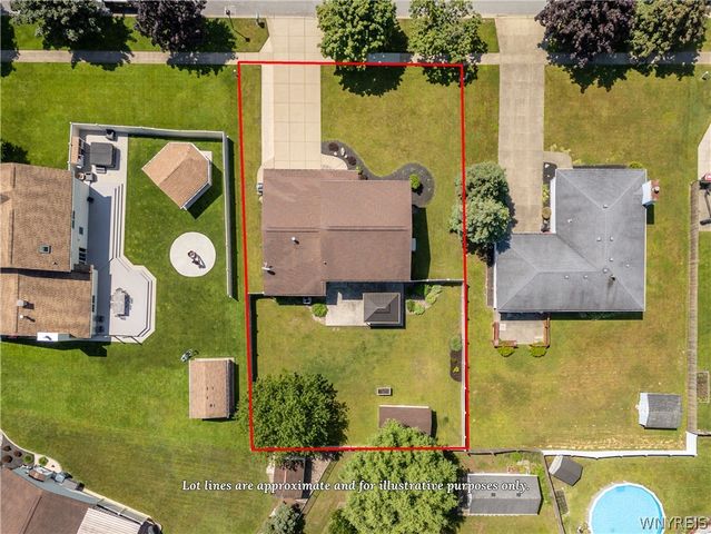 5 Quail Hollow, Lancaster, NY 14086