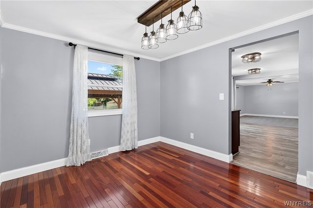 5 Quail Hollow, Lancaster, NY 14086