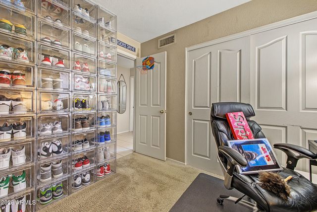 645 W NARANJA Avenue, Mesa, AZ 85210