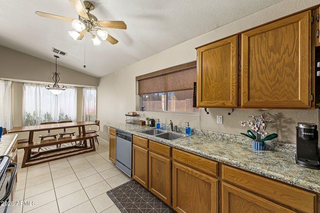645 W NARANJA Avenue, Mesa, AZ 85210