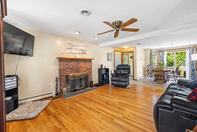 4 Jacob Way, Attleboro, MA 02703