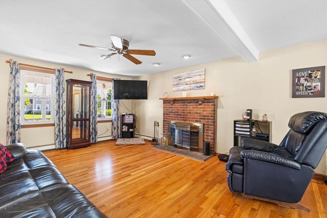 4 Jacob Way, Attleboro, MA 02703
