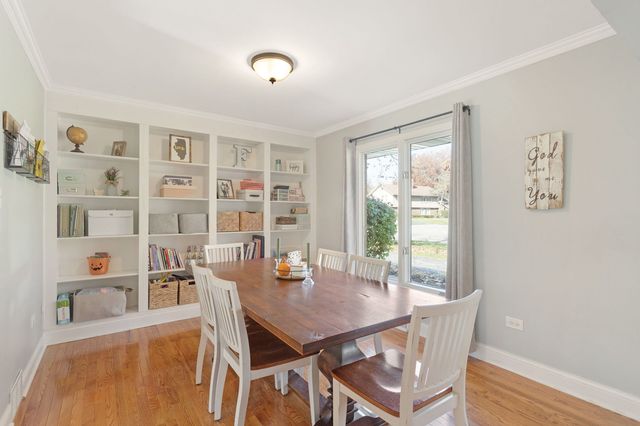 864 Saint Andrews Way, Frankfort, IL 60423