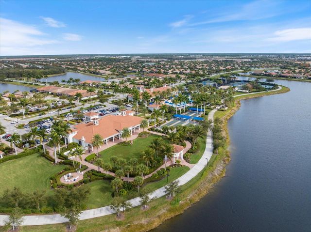 13885 ALAFAYA STREET, Venice, FL 34293