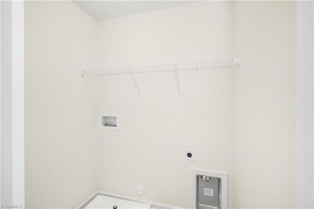 1144 Kenross Drive, Burlington, NC 27215
