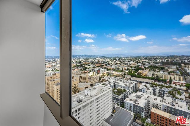 1100 Wilshire Boulevard 2605, Los Angeles, CA 90017