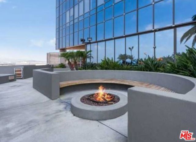 1100 Wilshire Boulevard 2605, Los Angeles, CA 90017