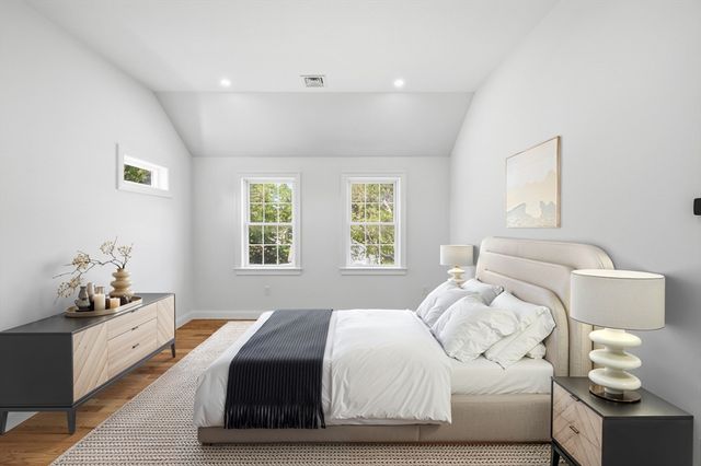 157 Compass Cir, Barnstable, MA 02601