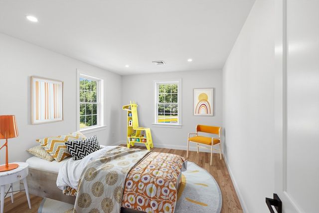 157 Compass Cir, Barnstable, MA 02601