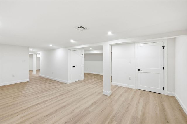 157 Compass Cir, Barnstable, MA 02601