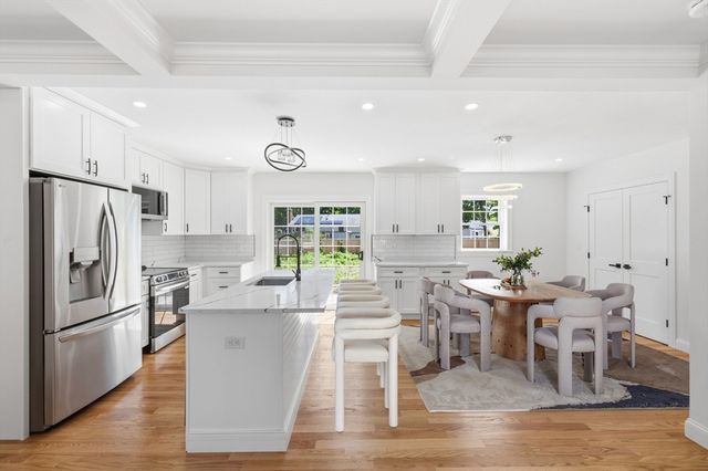 157 Compass Cir, Barnstable, MA 02601