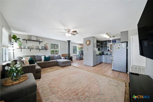 1335 Elm Creek Road, New Braunfels, TX 78132