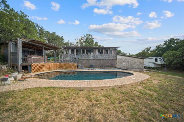 1335 Elm Creek Road, New Braunfels, TX 78132