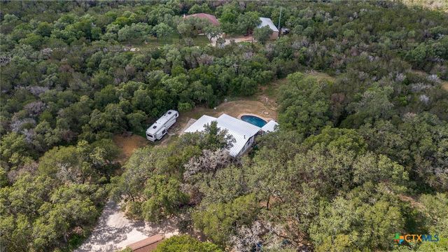 1335 Elm Creek Road, New Braunfels, TX 78132