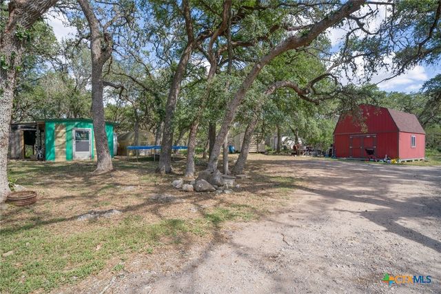 1335 Elm Creek Road, New Braunfels, TX 78132