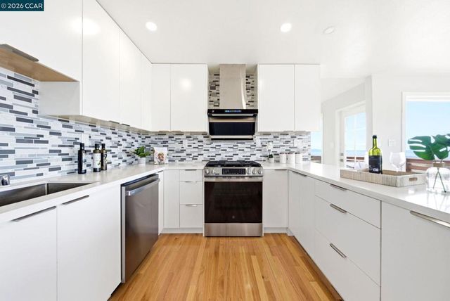 8505 Maiden Ln, El Cerrito, CA 94530