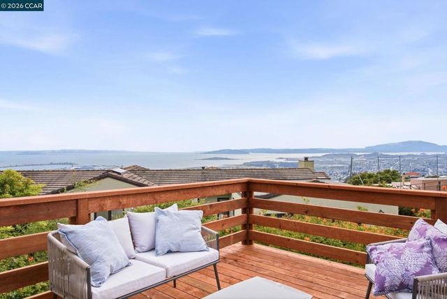 8505 Maiden Ln, El Cerrito, CA 94530