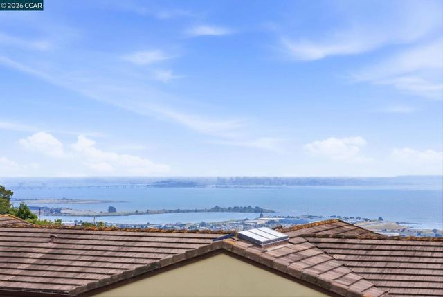8505 Maiden Ln, El Cerrito, CA 94530
