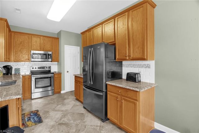 232 Channel Cove Court, Jamestown, NC 27282