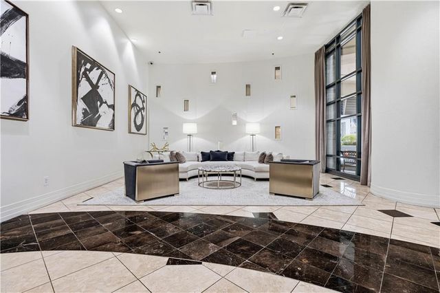 3040 Peachtree Road NW 1503, Atlanta, GA 30305
