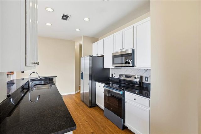 3040 Peachtree Road NW 1503, Atlanta, GA 30305