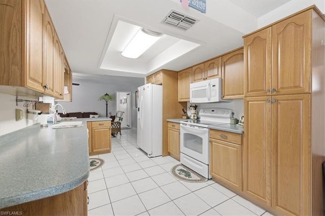 3226 SE 2nd AVE, Cape Coral, FL 33904