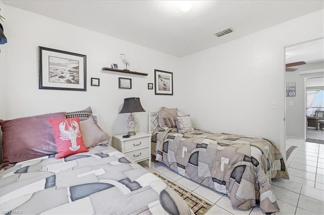 3226 SE 2nd AVE, Cape Coral, FL 33904