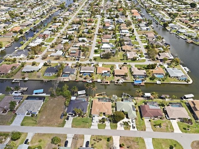 3226 SE 2nd AVE, Cape Coral, FL 33904