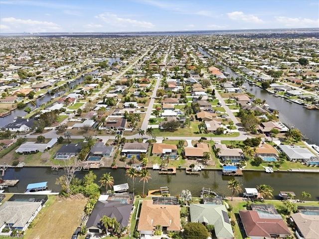 3226 SE 2nd AVE, Cape Coral, FL 33904