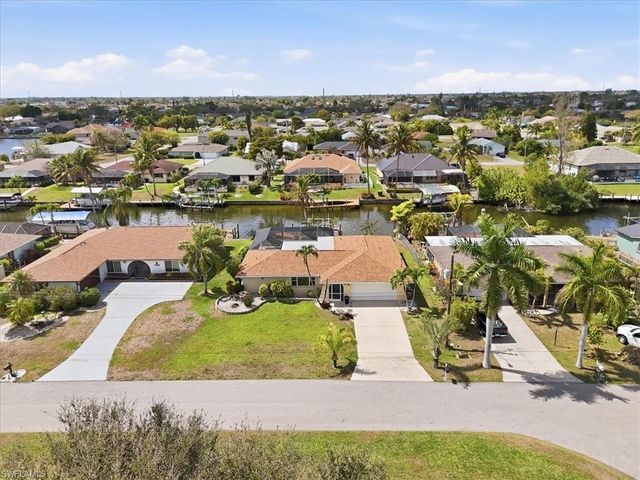 3226 SE 2nd AVE, Cape Coral, FL 33904