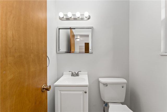 627 Berwick Ct, Mccandless, PA 15237