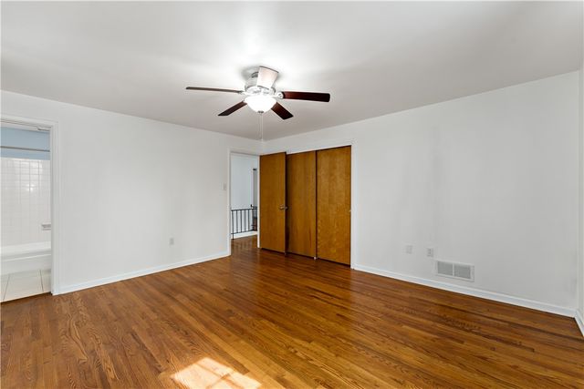 627 Berwick Ct, Mccandless, PA 15237