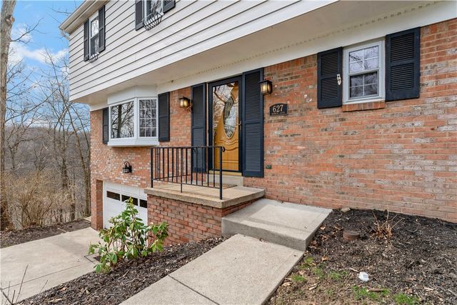 627 Berwick Ct, Mccandless, PA 15237