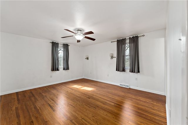 627 Berwick Ct, Mccandless, PA 15237