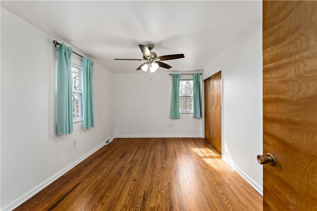 627 Berwick Ct, Mccandless, PA 15237