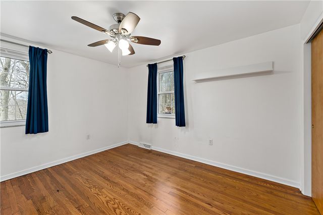 627 Berwick Ct, Mccandless, PA 15237