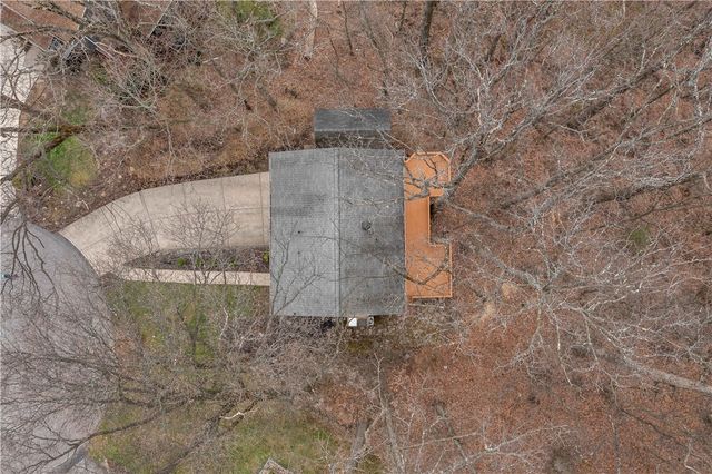 627 Berwick Ct, Mccandless, PA 15237